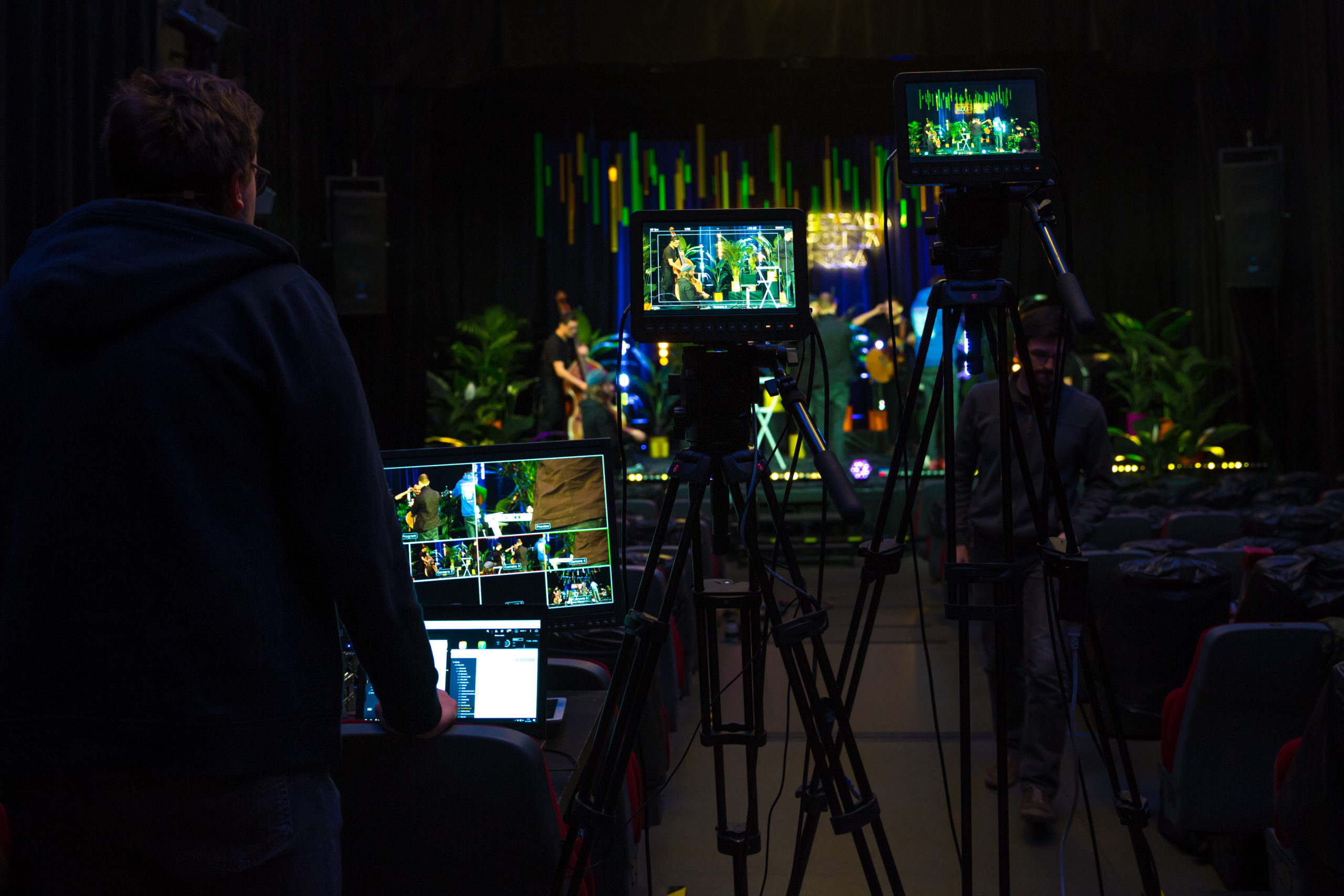 Estrada Live: premiera