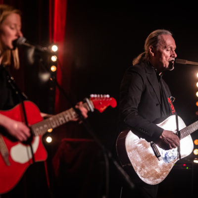 Okładka galerii JOHN PORTER SOLO z gościnnym udziałem Agaty Karczewskiej