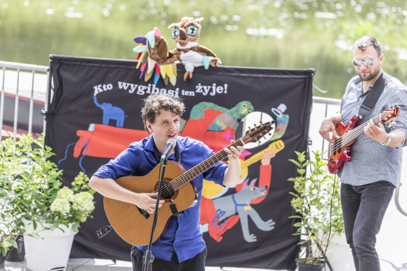 Okładka wydarzenia - PLAC WOLNOŚCI DLA DZIECI: "Muzyczne wygibasy " Teatr Mozaika