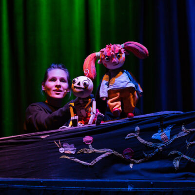 Okładka galerii “Ignatek szuka przyjaciela” Państwowy Teatr Lalki „Tęcza" | Dzieciaki na Piętrze 2023