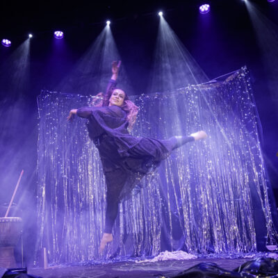 Okładka galerii „Opowieść Zimowa. O pewnym Wodniku, który nie lubił śniegu” I Dzieciaki na Piętrze 2023