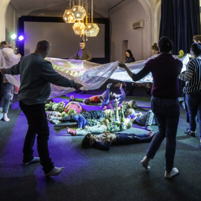 Okładka galerii „Kołysanki, mruczanki, lulajki” I Dzieciaki na Piętrze 2023