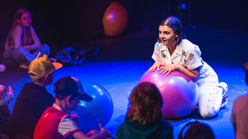 Okładka wydarzenia - „Hop w Kosmos!” | Dzieciaki na Piętrze