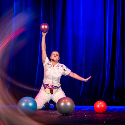 Okładka galerii "Hop w kosmos" I Dzieciaki na Piętrze 2024