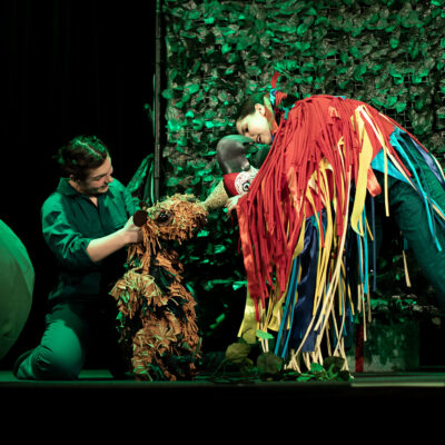 Okładka galerii “Kapi i Ara” I Dzieciaki na Piętrze 2025