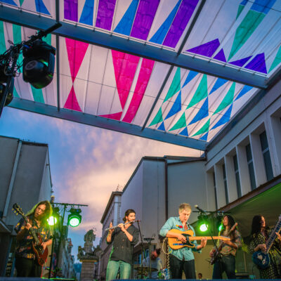 Okładka galerii UPUPAYĀMA / La Forasteria | Estrada w Centrum 2025