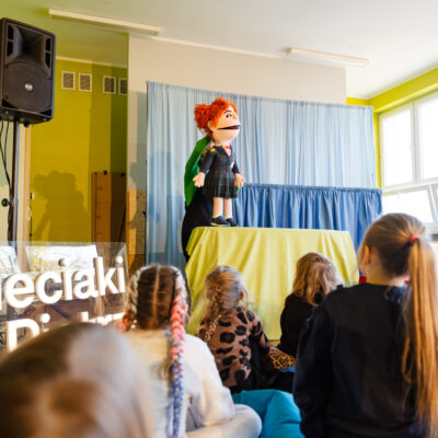 Okładka galerii „Karola i przyjaciele – każdy coś ma” | Teatr Kreownia w SP20 | Dzieciaki na Piętrze