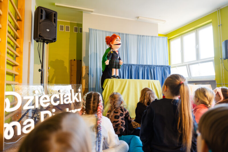 Okładka galerii „Karola i przyjaciele – każdy coś ma” | Teatr Kreownia w SP20 | Dzieciaki na Piętrze